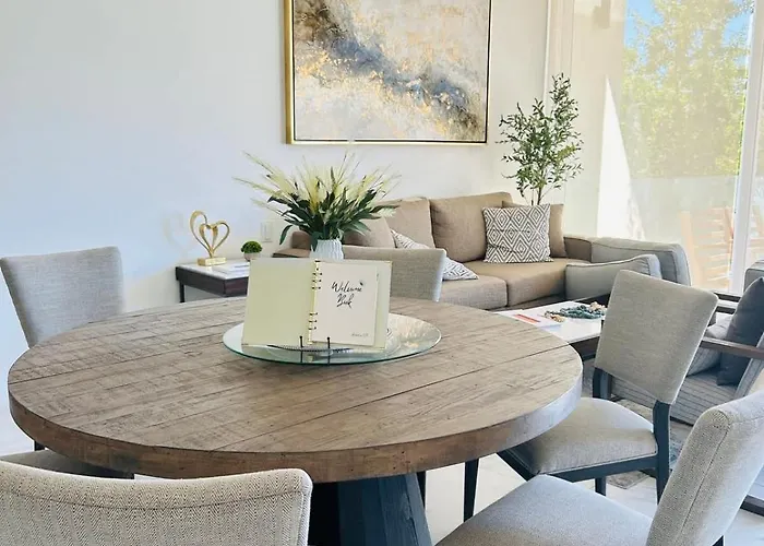 Stylish 3br Downtown Cabo Walk Everywhere Сasa de vacaciones *