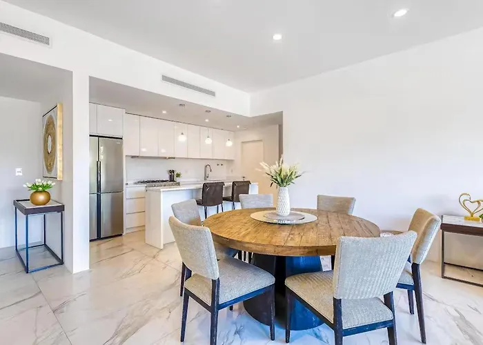 Stylish 3br Downtown Cabo Walk Everywhere Сasa de vacaciones Cabo San Lucas
